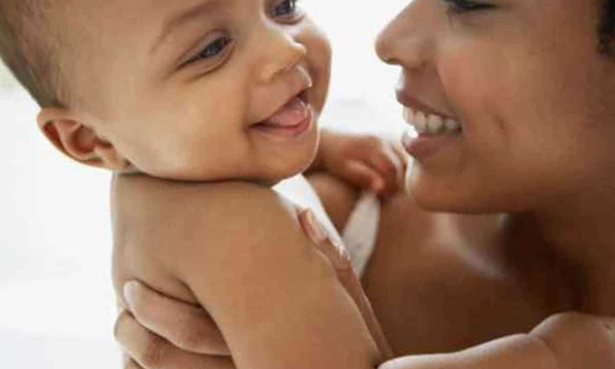 Amamentação e Saúde Óssea: Fortalecendo Mães e Bebês com Milk Mama!